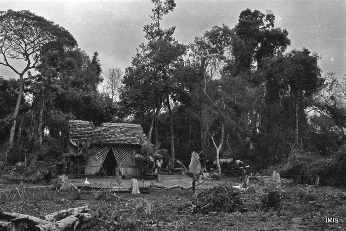 AÑO 1974 - BLANCO Y NEGRO - VIDA CAMPESINA EN PARAGUAY (JOSÉ MARÍA BLANCH)